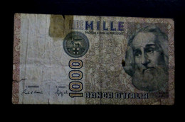 A6  ITALIE   BILLETS DU MONDE   ITALIA  BANKNOTES  1000  LIRE 1982 - [ 9] Colecciones