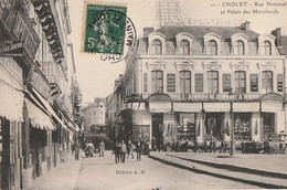 CHOLET. - Rue Nationale Et Palais Des Marchands - Cholet