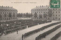 CHOLET. - La Caserne - Grande Revue - Cholet