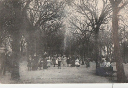 CHOLET. - Le Jardin Public. La Promenade - Cholet