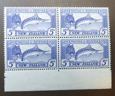 NEW ZEALAND, 1936 5p Marlin Vierblock Scott Michel 210   MNH  **   #5886 - Unused Stamps