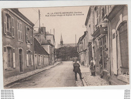 Delcampe - LA FERTE BERNARD RUE VICTOR HUGO ET EGLISE SAINT ANTOINE 1931 - La Ferte Bernard