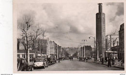 LE HAVRE LE COURS DE LA REPUBLIQUE ET LA GARE CPSM 9X14 TBE - Stazioni