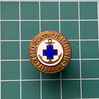 Badge Pin ZN012370 - Poland Polska Water Volunteer Ambulance Service - Associations