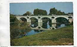 LUSSAC LES CHATEAUX LE PONT SUR LA VIENNE 1967 CPSM GM TBE - Lussac Les Chateaux