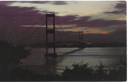 THE SEVERN BRIDGE AT NIGHT, MONMOUTHSHIRE, WALES. UNUSED POSTCARD   Pa5 - Monmouthshire