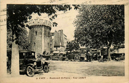 Caen * Boulevard St Pierre Et La Tour Leroy * Automobile Voiture Ancienne * Marché ? - Caen