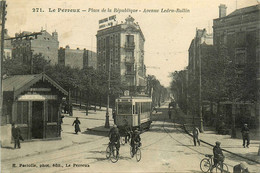 Le Perreux * La Place De La République * Avenue Ledru Rollin * Tram Tramway * Station Pont De Mulhouse - Le Perreux Sur Marne