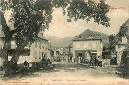 Marignac * Route De L'entrée Du Village * Café Du Centre - Andere & Zonder Classificatie