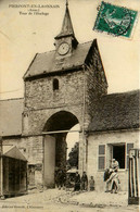 Pierpont En Laonnais * Route Et Tour Et L'horloge * Villageois - Autres & Non Classés