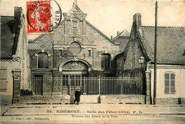 Ribemont * Façade De La Salle Des Fêtes , De 1894 - Autres & Non Classés