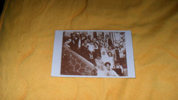 CARTE POSTALE PHOTO ANCIENNE NON CIRCULEE DATE ?../ SCENE PHOTO SOUVENIR 1ERE COMMUNION 1930 PERSONNES - Communion