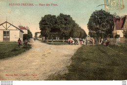 PLESSIS-TRÉVISE.  Place Des Fêtes.  Carte écrite En 1906  2 Scans - Le Plessis Trevise