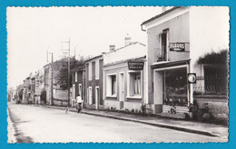 BEAUVOIR SOUS NIORT 79 ( UNE RUE ) - Beauvoir Sur Niort