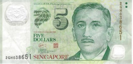 Singapore 5 Dollars ND (2007), VF, S/N 2GH038651, P-47a, SG B209a - Singapore