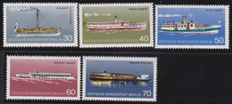 Berlin   .    Michel    483/487      .      **   .   Postfrisch - Unused Stamps