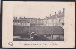 51 - Sainte Menehould - La Place D'austerlitz - Sainte-Menehould