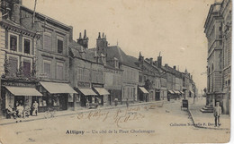 ARDENNES 08. ATTIGNY  UN COTE DE LA PLACE CHARLEMAGNE - Attigny