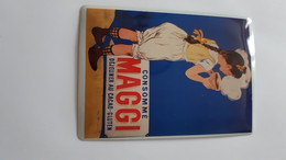 Plaque Émaillée Bombé - Publicité MAGGI 5 - Format Carte Postale - Emailplaten (vanaf 1961)