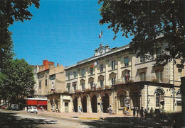46 Cahors L'Hotel De Ville Avec Automobile Citroen 2CV - Cahors
