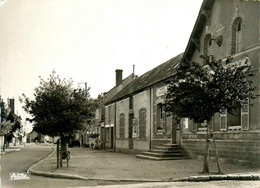 St Maurice Sur Aveyron * Grande Rue Et Hôtel Restaurant - Otros & Sin Clasificación