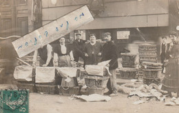 LES HALLES -  Carte Photo écrite De La Rue Des Archives En 1907 - Petits Métiers à Paris