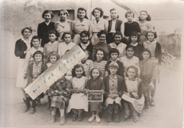 SAINTE RADEGONDE - Photo De Classe De L' Ecole De Filles De L'année Scolaire 1952-53  ( Photo 17 Cm X 12 Cm  ) - Sonstige & Ohne Zuordnung