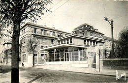 Villejuif * Rue Et L'institut G. ROUSSY * établissement Médical - Villejuif