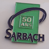 L368 Pin's Laboratoires Sarbach à Chatillon-sur-Chalaronne Ain Laboratoire Pharmacie Anniversaire 50 Ans Achat Immédiat - Médical