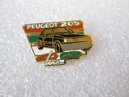 PIN'S    PEUGEOT  205  COLOR LINE   Zamak  HÉLIUM - Peugeot