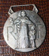 Médaille Décoration (sans Ruban) "Oeuvre Des Pupilles Des Sapeurs Pompiers Français 1938" - Pompieri