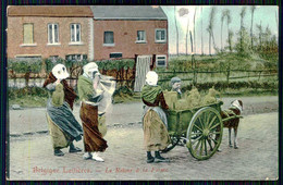 BELGIUM  - Attelage De Chiens - Laitières - Le Retour à La Ferme. (Ed.  C. V. Déposé Serie 275) Carte Postale - Artisanat