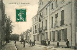 Ancenis * Rue Et La Gendarmerie Nationale - Ancenis