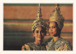 A19602 - BANGKOK THE SUTHAT THEPWARAM TEMPLE THAILAND DANSEUSES DANCERS POST CARD UNUSED PHOTO PATRICK DE WILDE HOA-QUI - Thaïlande