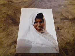 302 /  JEUNE FEMME - Mauretanien