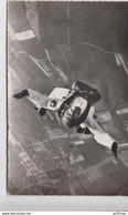 Cl. BERNARD PARACHUTISTE CHEF DE CENTRE C.I.C. CHALON CHAMPFORGEUIL 1964 CPSM GM TBE - Parachutting