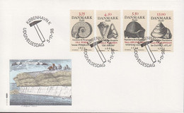 1998. DANMARK. Fosils Complete Set On FDC 5.11.98.  (Michel 1195-1197) - JF433966 - Lettres & Documents