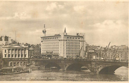 London River Thames Bridge And Adelaide House - River Thames