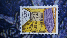 1999  N° 3256  OBLITERE  BATIMENT  COULEUR DEPLACER ET LETTRE SCANNE N° 3 PAS A VENDRE - Oblitérés