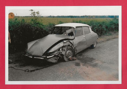BELLE REPRODUCTION D'APRES UNE PHOTO ORIGINALE - ACCIDENT CITROEN DS PHARES DIRECTIONNELS - Automobile