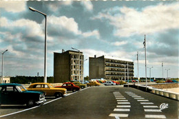 St Jean De Monts * Vue Sur L'esplanade * Automobile Voiture Ancienne - Saint Jean De Monts