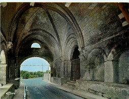 Pons * Le Passage * Route Chemin * Voûte De L'ancien Hospice Des Pèlerins - Pons