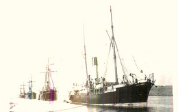 DEUCALION * Carte Photo * Bateau Commerce Cargo Paquebot * Holt Blue Funnel Compagnie Société - Koopvaardij