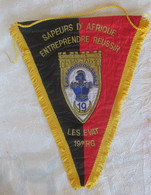 Fanion Sapeurs D'Afrique Les EVAT 19e RG  19 X 27 Cm - Firemen