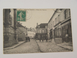 YVELINES-MAULE-PLACE DE L'EGLISE ANIMEE - Maule