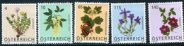 AUSTRIA  2007 Flowers Definitive MNH / **.  Michel 2678-82 - Nuevos