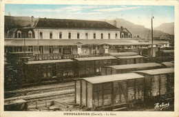 Neussargues * Vue Sur La Gare Du Village * Ligne Chemin De Fer * Train Wagons - Autres & Non Classés