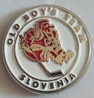 Old Boys Team Slovenia Ice Hockey Association PINS A10/6 - Sports D'hiver