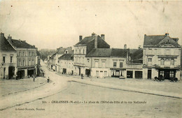 Chalonnes * La Place De L'hôtel De Ville Et La Rue Nationale * Commerces Magasins - Chalonnes Sur Loire