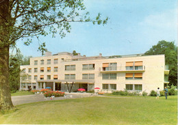 SANTENY (94) CLINIQUE MÉDICALE DU PARC Personnages - Santeny